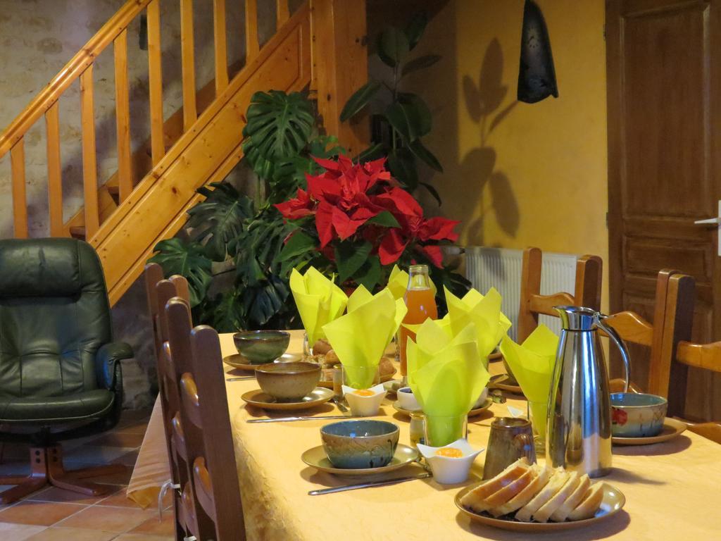 L'Aubinoise Bed & Breakfast Saint-Aubin-la-Plaine Exterior photo