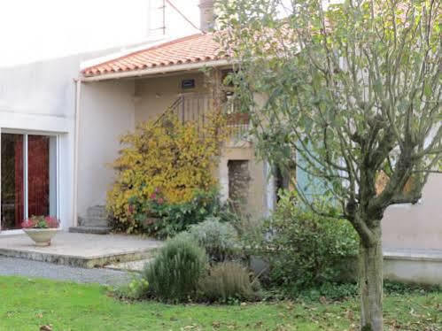 L'Aubinoise Bed & Breakfast Saint-Aubin-la-Plaine Exterior photo